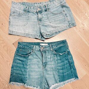Juniors size 13 Jean Shorts Bundle Light/Dark Wash 2 pair Mossimo & So Brand